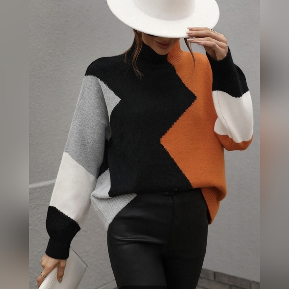 Women's Color Block Turtleneck Knit Sweater - Picture 3 of 6
